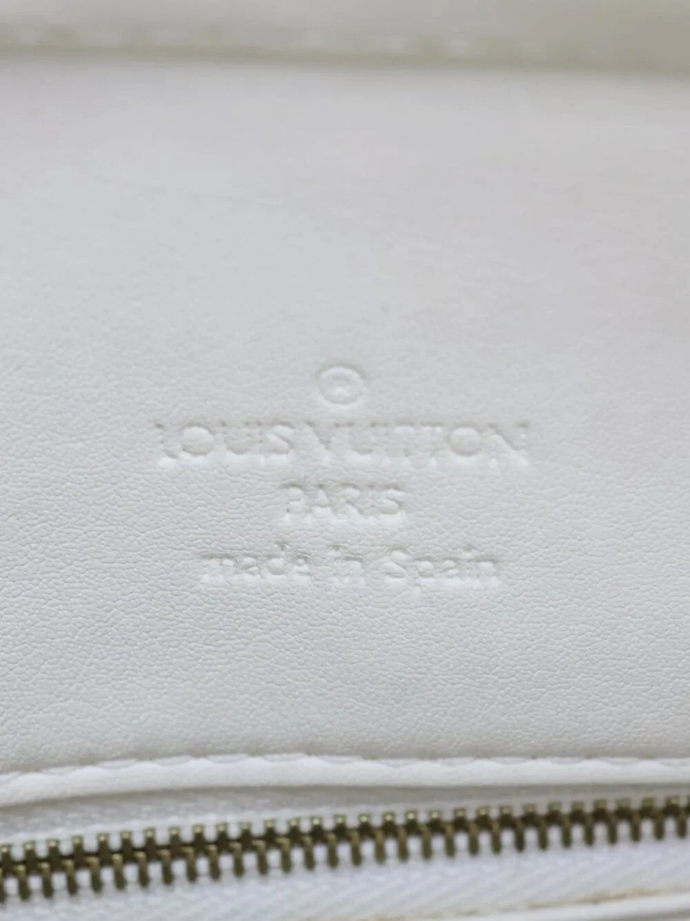 Louis Vuitton  Houston Monogram Vernis Leather Tote Bag Perle - Picture 12 of 14